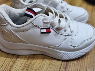 Tommy Hilfiger