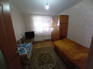 Ialoveni, apartament cu 3 odai separate. Incalzire autonoma! foto 2