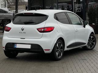 Renault Clio foto 3