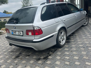 BMW 5 Series foto 5