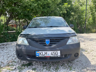 Dacia Logan foto 1