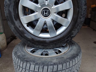 Anvelope de iarna cu jante  215/65 R 15