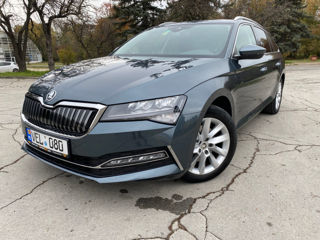 Skoda Superb foto 8