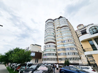 Apartament cu 3 camere, 122 m², Ciocana, Chișinău foto 2