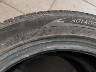 235/45 R17 foto 2