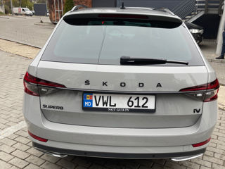 Skoda Superb foto 3