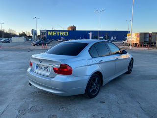 BMW 3 Series foto 4