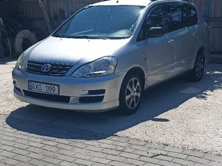 Toyota Avensis Verso