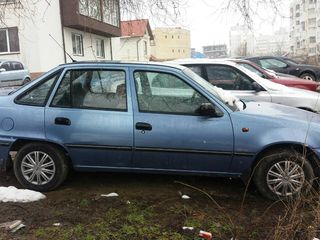 Daewoo Nexia foto 2