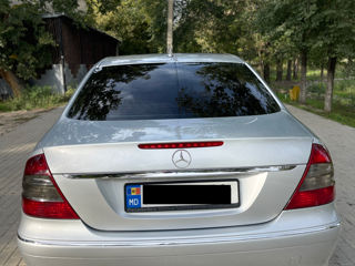 Mercedes E-Class foto 9