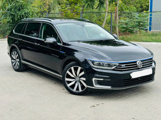 Volkswagen Passat foto 4