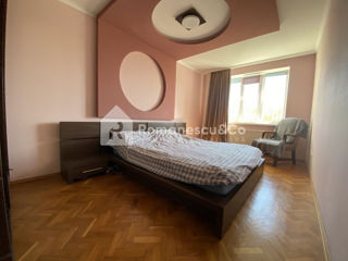 Apartament cu 3 camere, 72 m², Periferie, Ialoveni foto 5