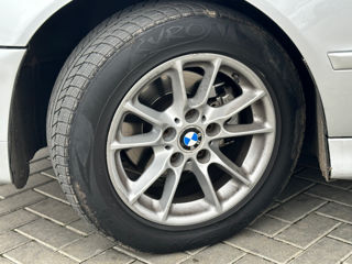 BMW 5 Series foto 19