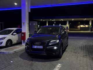 Audi Q7 foto 2