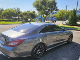 Mercedes CLS Class foto 1