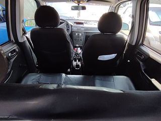 Opel Meriva foto 10