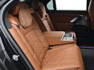 BMW 7 Series foto 8