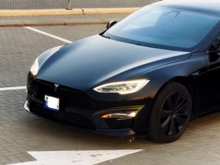 Tesla Model S foto 3