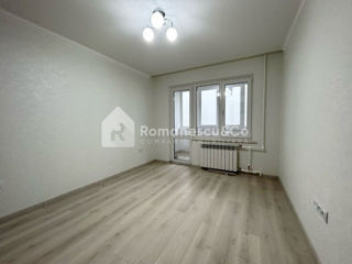 Apartament cu 3 camere, 81 m², Buiucani, Chișinău foto 6