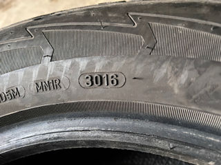 R16 215/60 GoodYear UltraGrip Performance foto 9