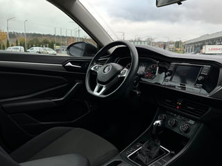 Volkswagen Jetta foto 13