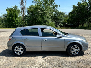 Opel Astra фото 2