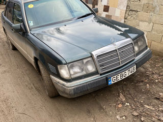 Mercedes w 124   Diesel  la piese foto 1