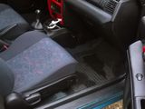 Mazda 323 foto 3