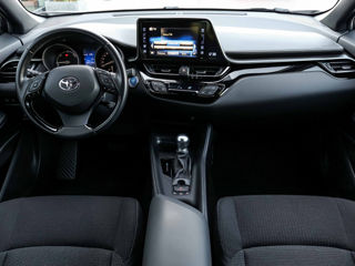 Toyota C-HR foto 7