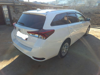 Toyota Auris foto 7