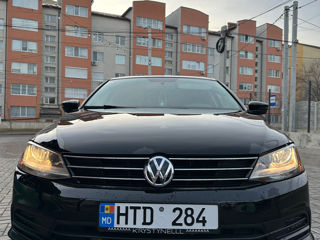 Volkswagen Jetta foto 3