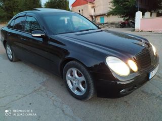 Mercedes E Class foto 7