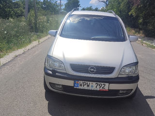 Opel Zafira foto 3