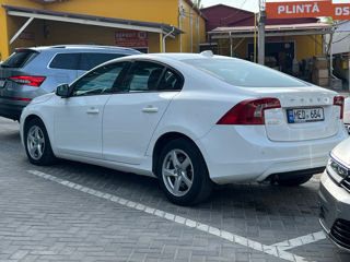 Volvo S60 foto 4