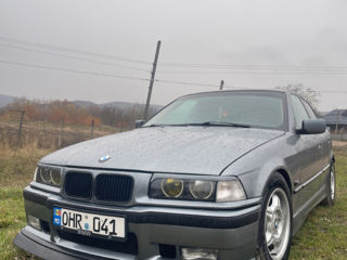 BMW 3 Series foto 6