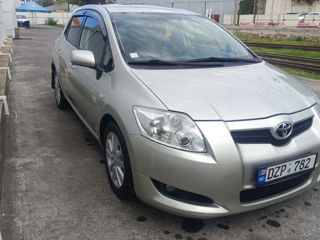 Toyota Auris foto 1