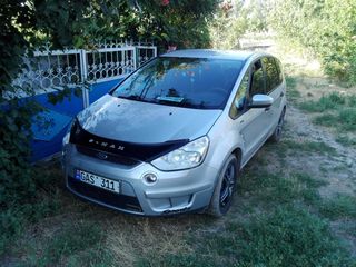 Ford S-Max foto 2