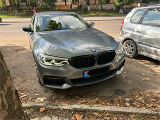 BMW 5 Series foto 1