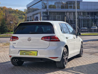 Volkswagen Golf foto 4