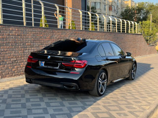 BMW 7 Series foto 7