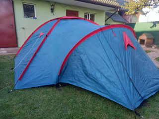 2-слойная 4-местная палатка, привезенная из Германии в очень хорошем состоянии