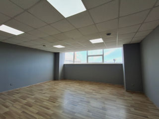 40 m2.  Oficiu in apropiere de CC Zity Mall, Fourchette, CC Zorile. foto 2