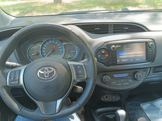 Toyota Yaris foto 8