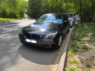 BMW 5 Series foto 1