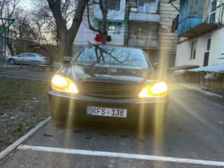 Mercedes S-Class foto 1