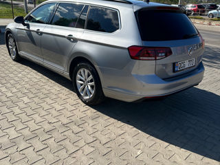 Volkswagen Passat foto 4