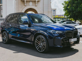 BMW X5 xDrive30d albastru tanzanite