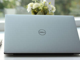 Dell XPS 9370 IPS (Core i7 8550u/8Gb Ram/256Gb NVMe SSD/13.3" FHD IPS) foto 7