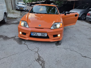 Hyundai Coupe foto 2