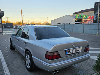 Mercedes Series (W124) foto 4